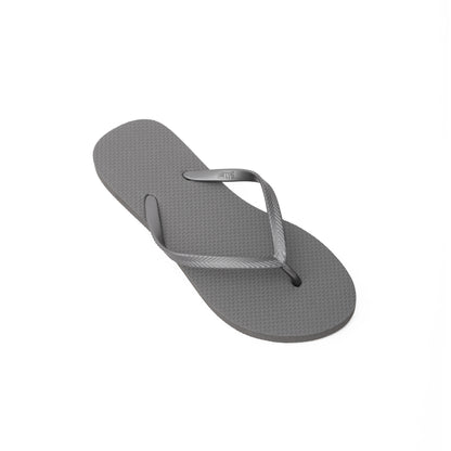 Zori Days Womens Flipflops in Iron Gray