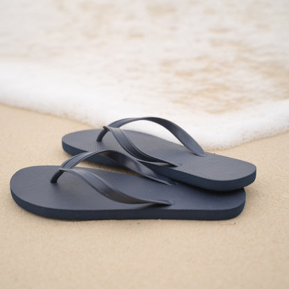 Zori Days Mens Flipflops in Navy