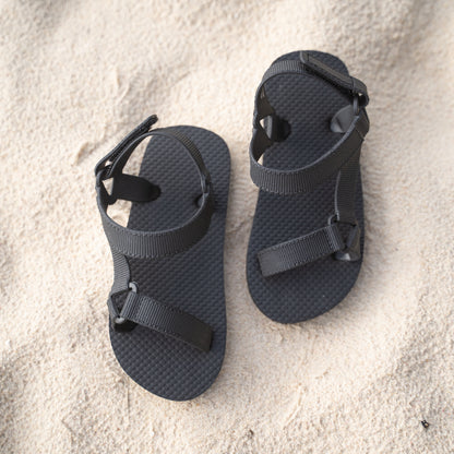 Zori Kids Sandals in Black