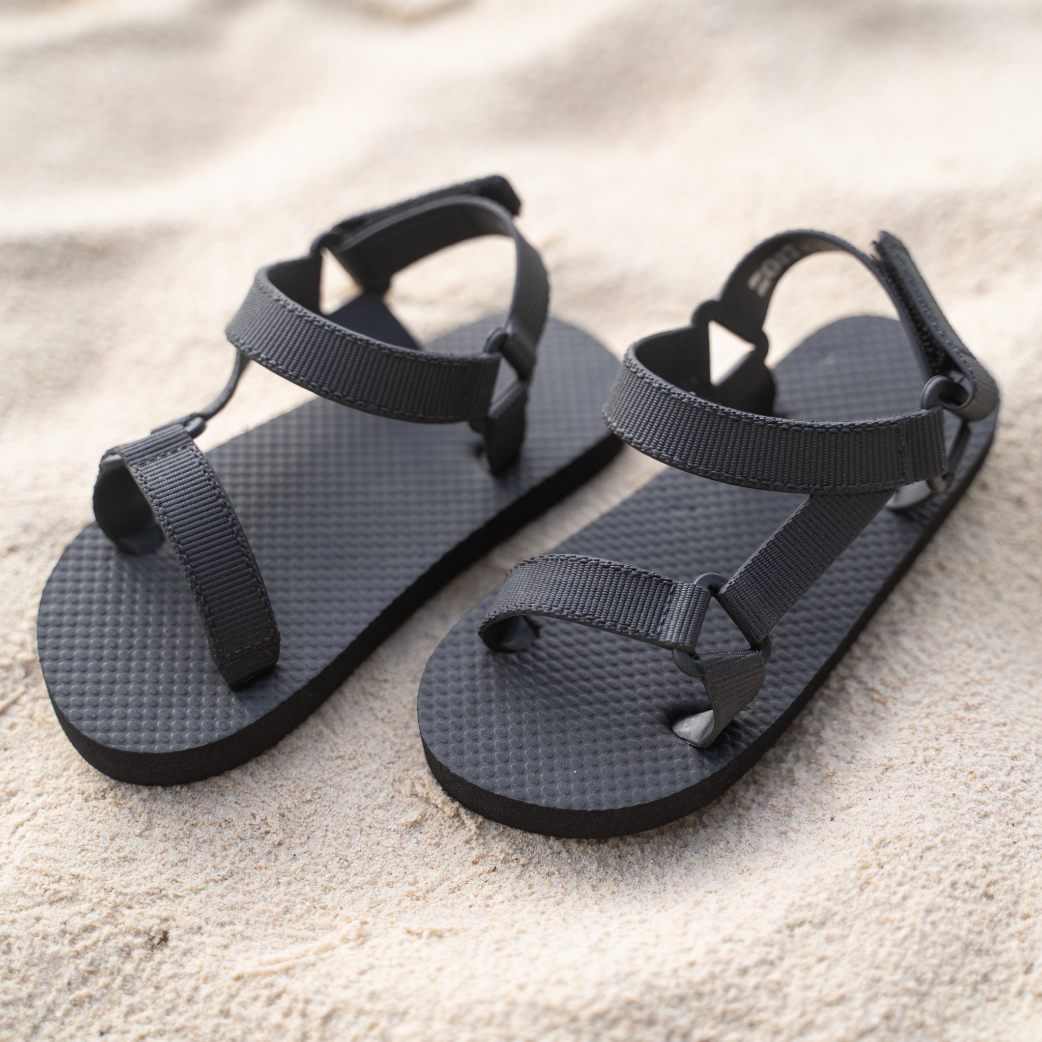 Zori Kids Sandals in Black Zori Days